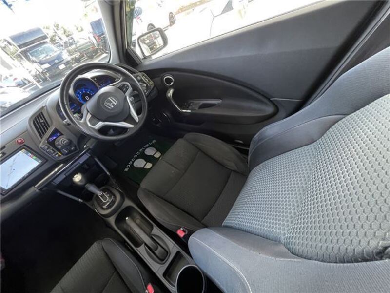 CR-Z