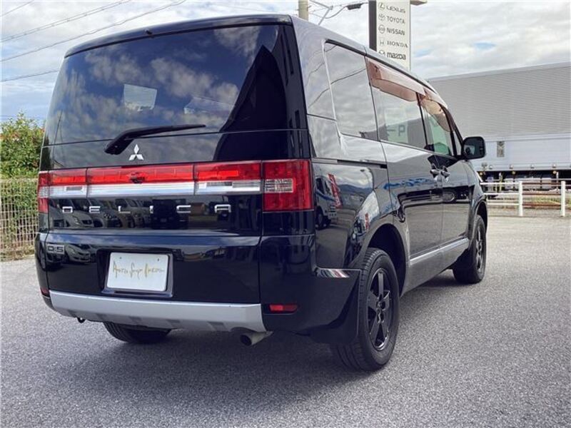 DELICA D5