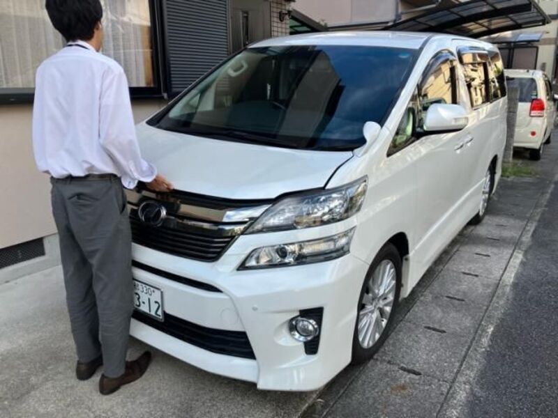 VELLFIRE-0