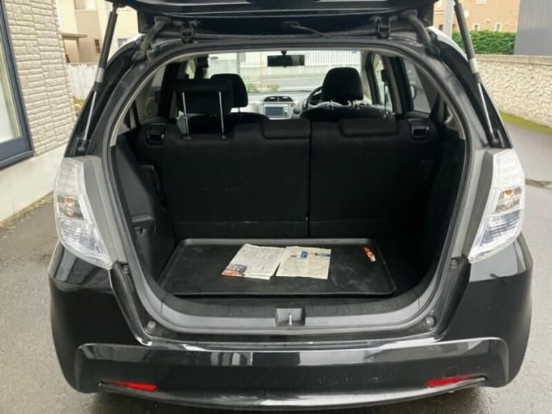 FIT HYBRID