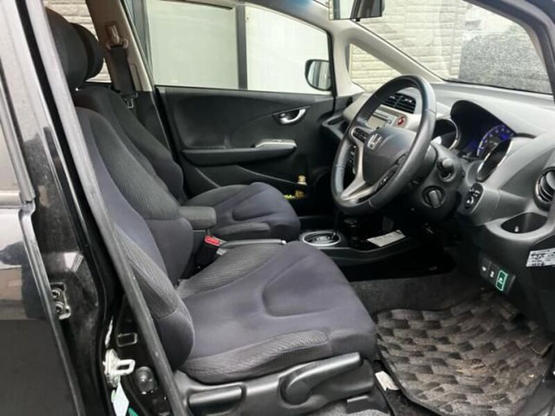 FIT HYBRID