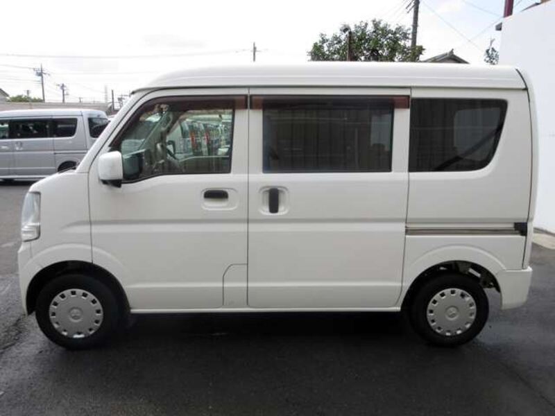 MINICAB VAN