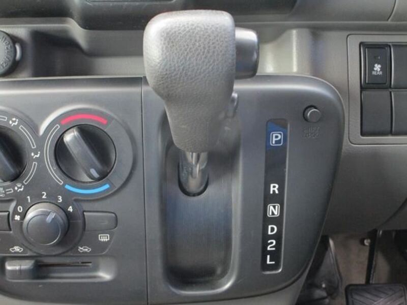 MINICAB VAN