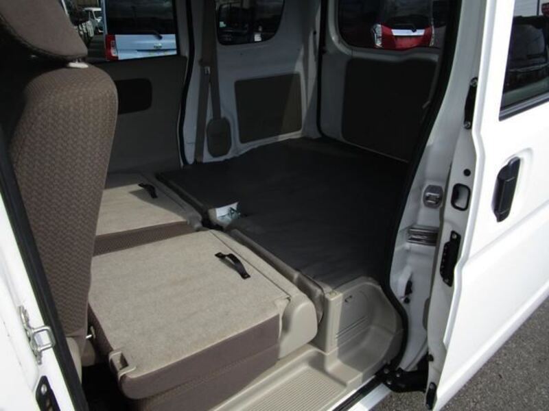 MINICAB VAN