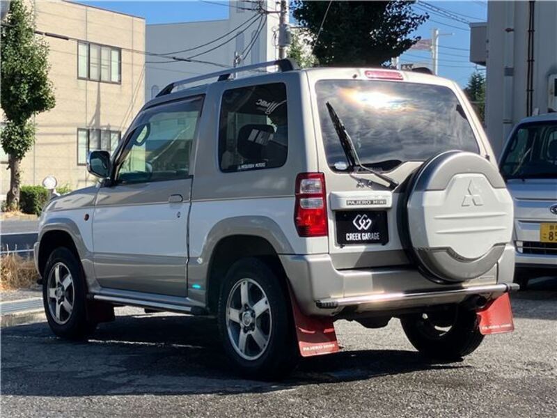 PAJERO MINI