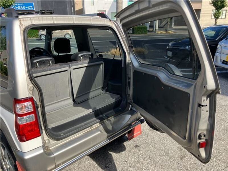 PAJERO MINI