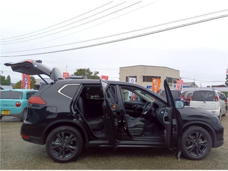 X-TRAIL