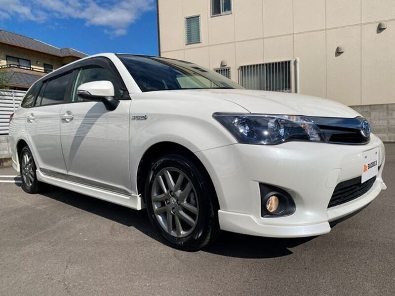 COROLLA FIELDER