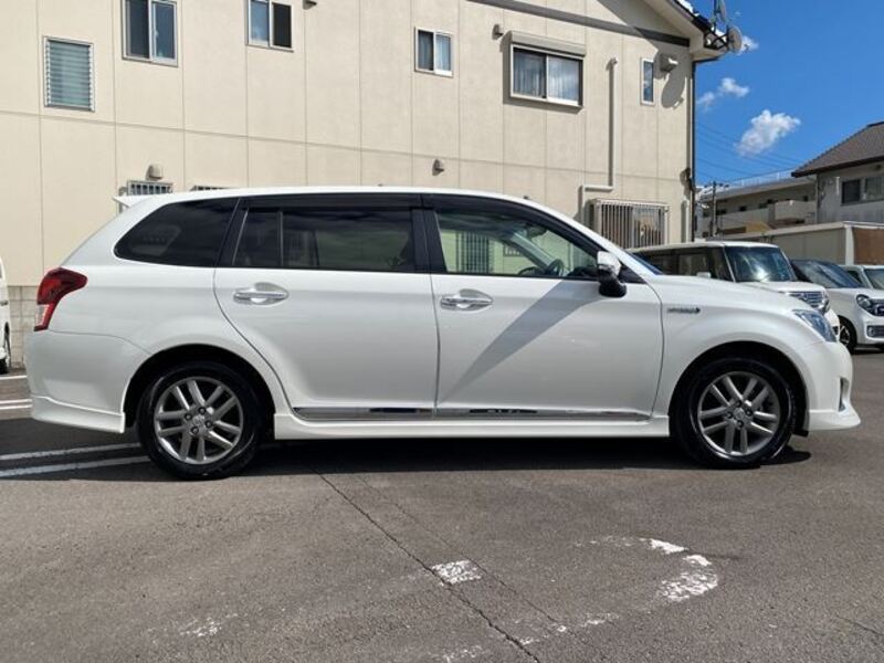 COROLLA FIELDER