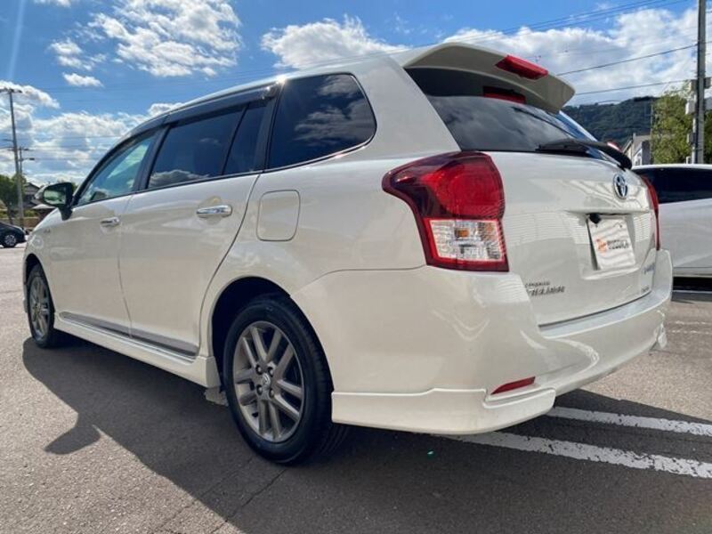 COROLLA FIELDER