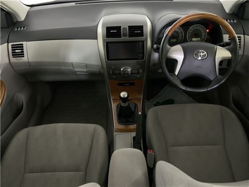 COROLLA AXIO