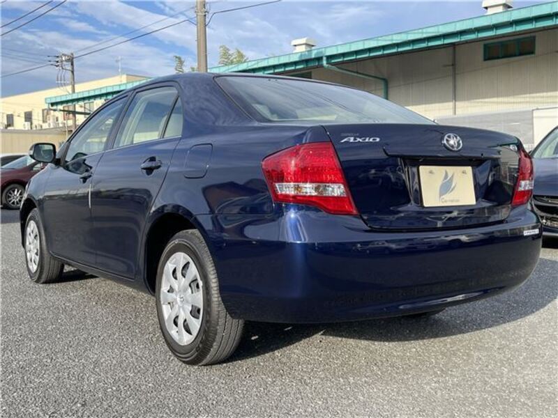 COROLLA AXIO