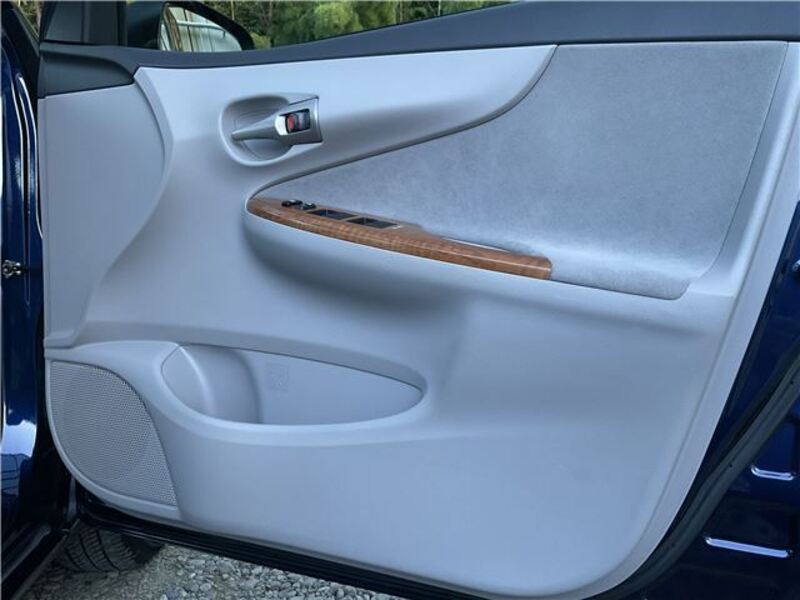 COROLLA AXIO