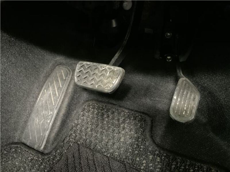 COROLLA AXIO