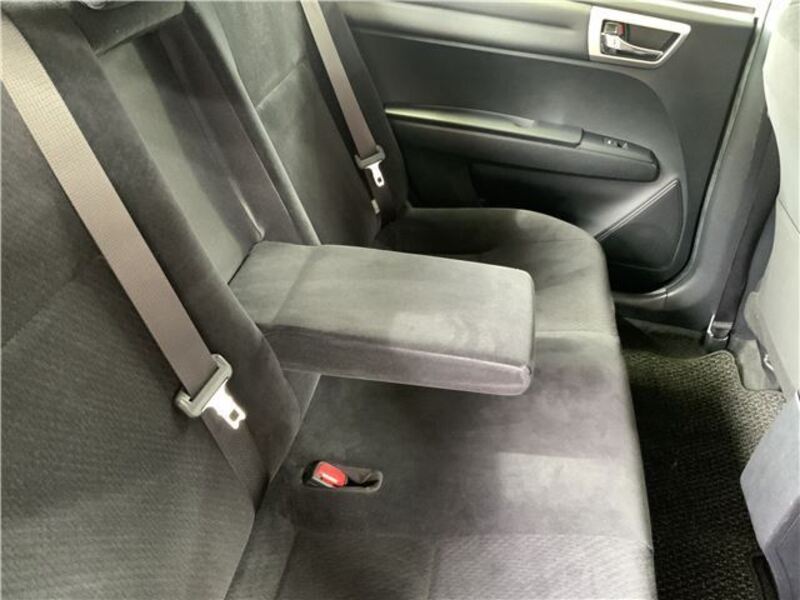 COROLLA AXIO