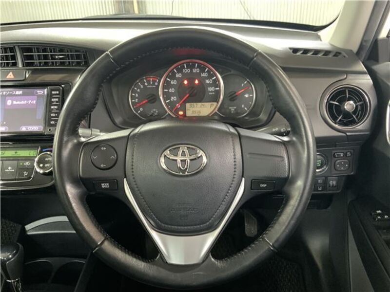 COROLLA AXIO