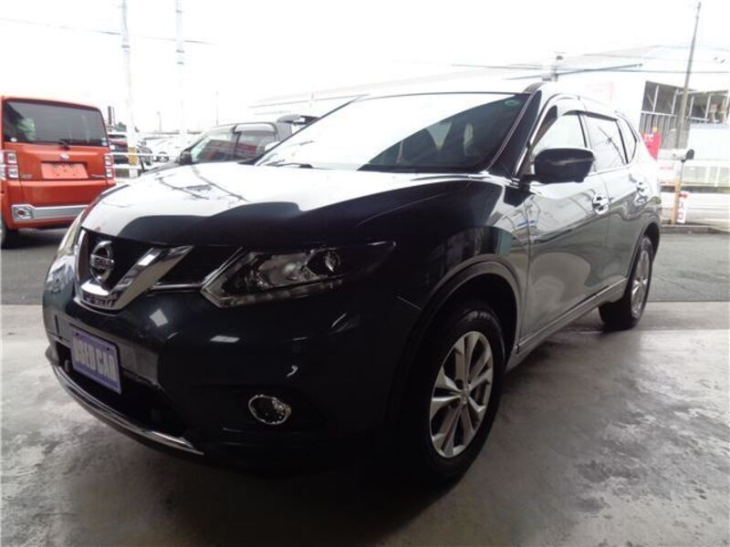 X-TRAIL
