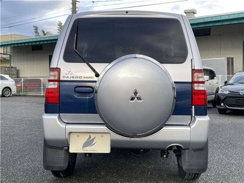 PAJERO MINI