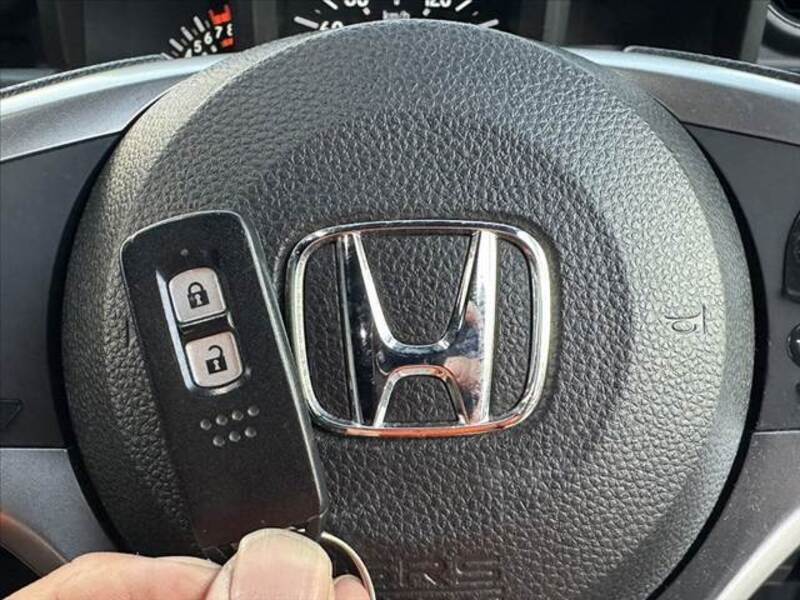 N-VAN