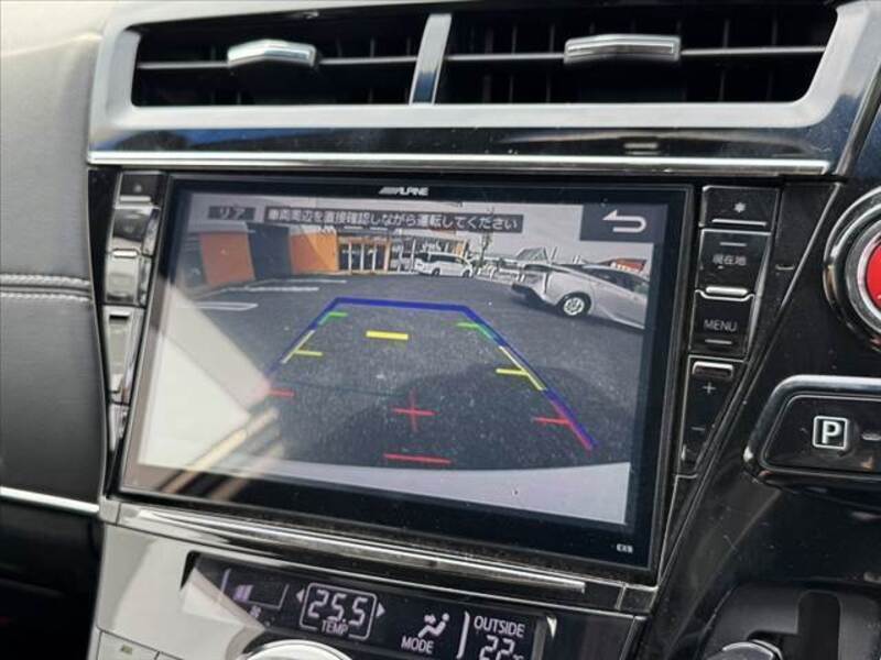 PRIUS ALPHA
