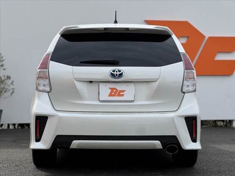 PRIUS ALPHA