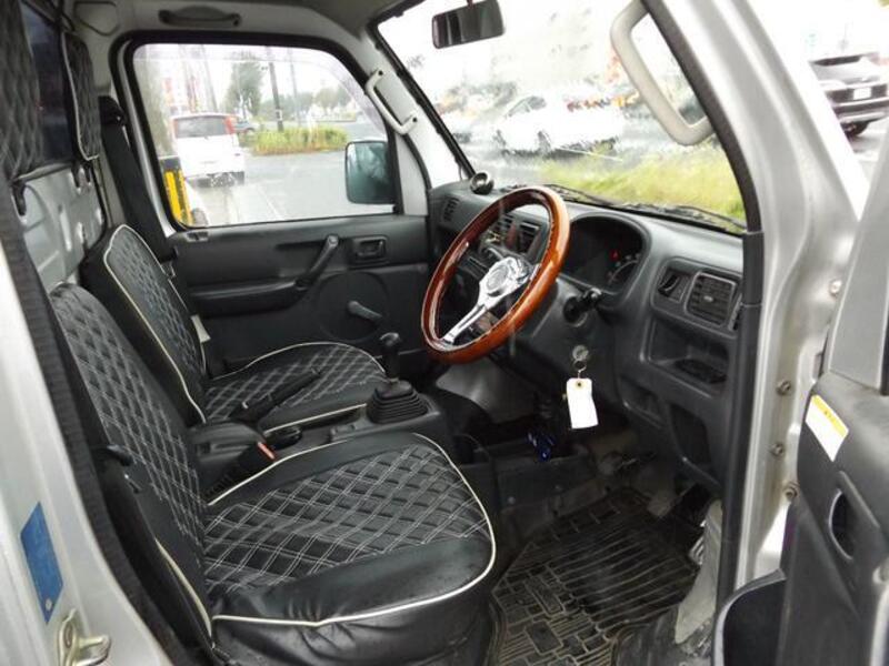 CARRY TRUCK