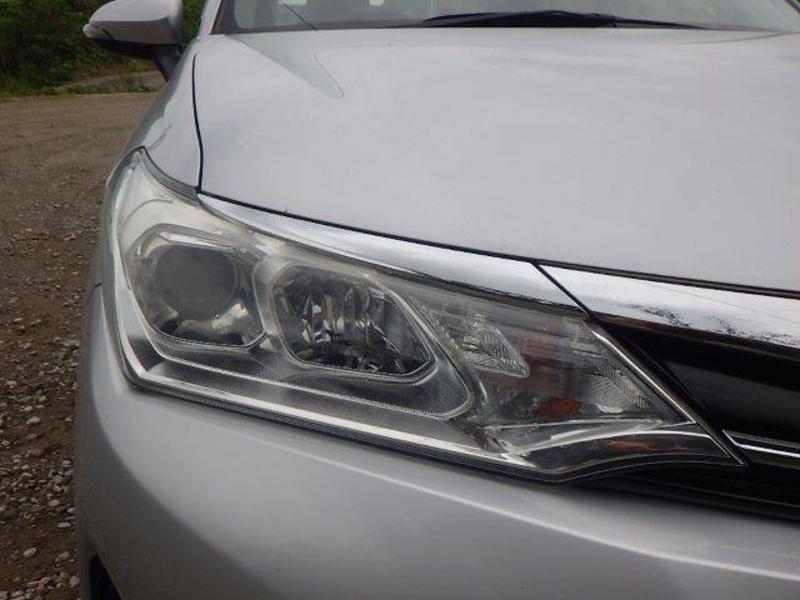 COROLLA AXIO