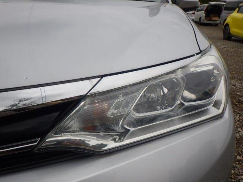 COROLLA AXIO