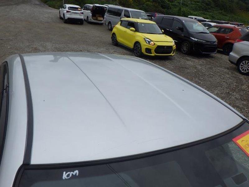 COROLLA AXIO