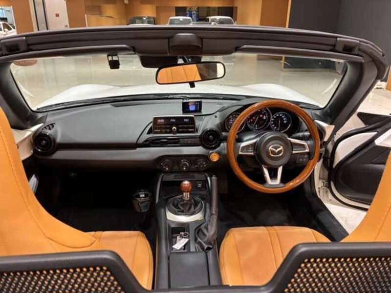ROADSTER