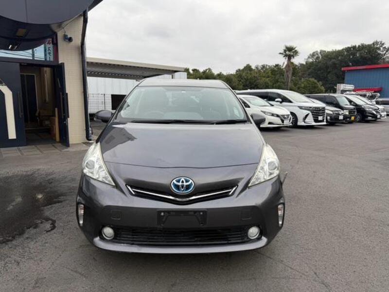 PRIUS ALPHA