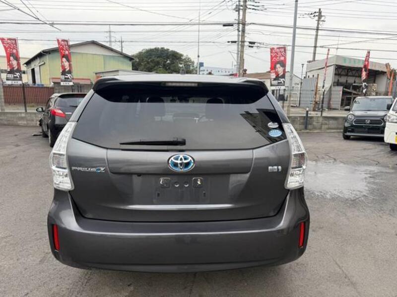 PRIUS ALPHA