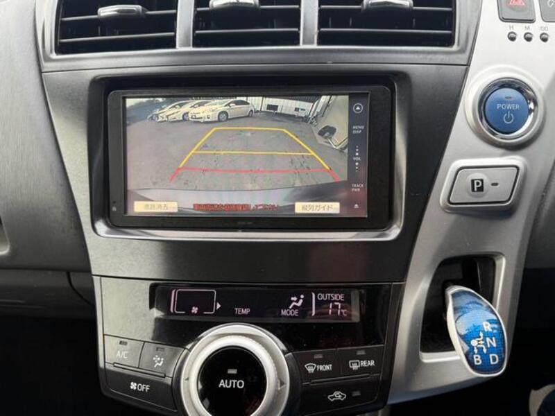 PRIUS ALPHA