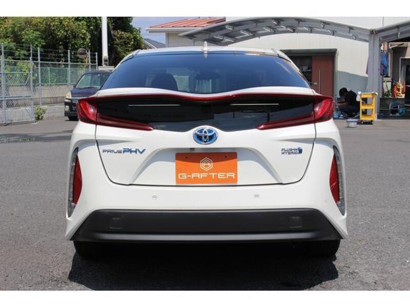 PRIUS PHV