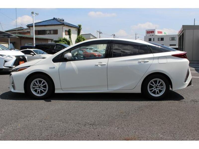 PRIUS PHV