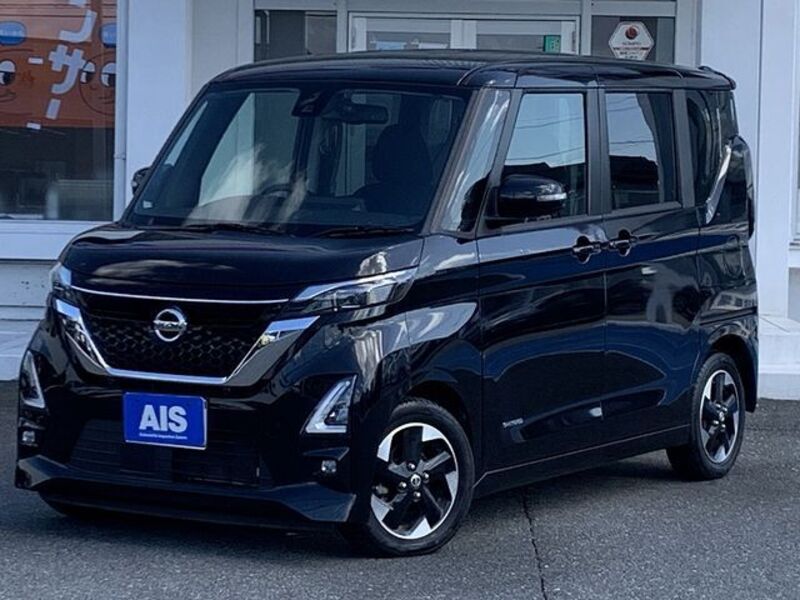 NISSAN ROOX