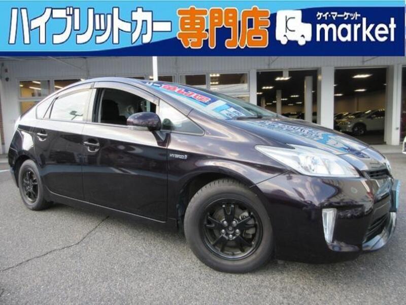 TOYOTA PRIUS