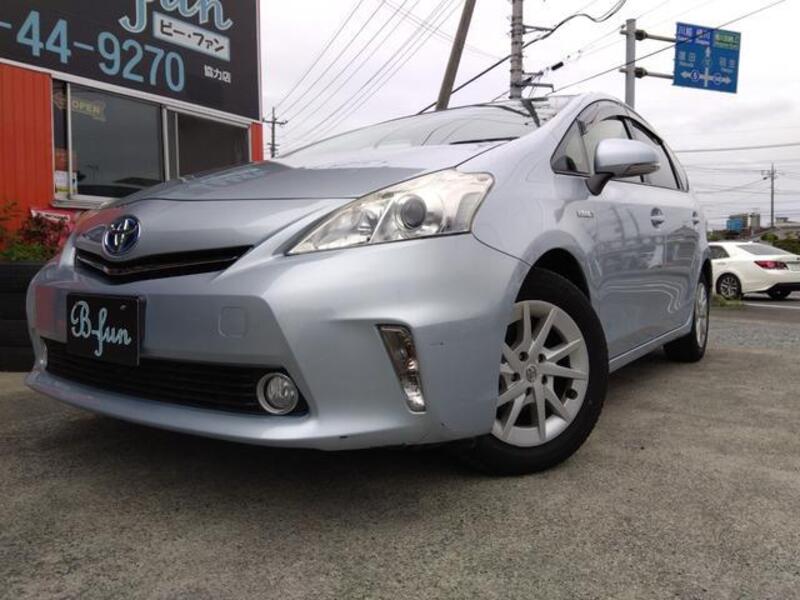 PRIUS ALPHA
