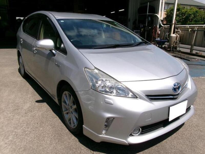 PRIUS ALPHA
