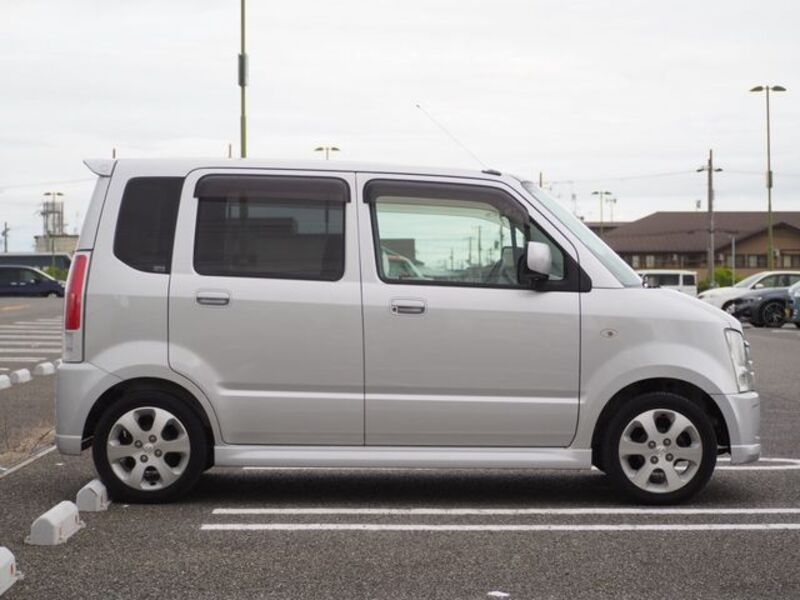 WAGON R