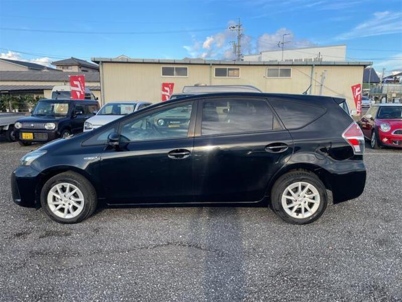 PRIUS ALPHA