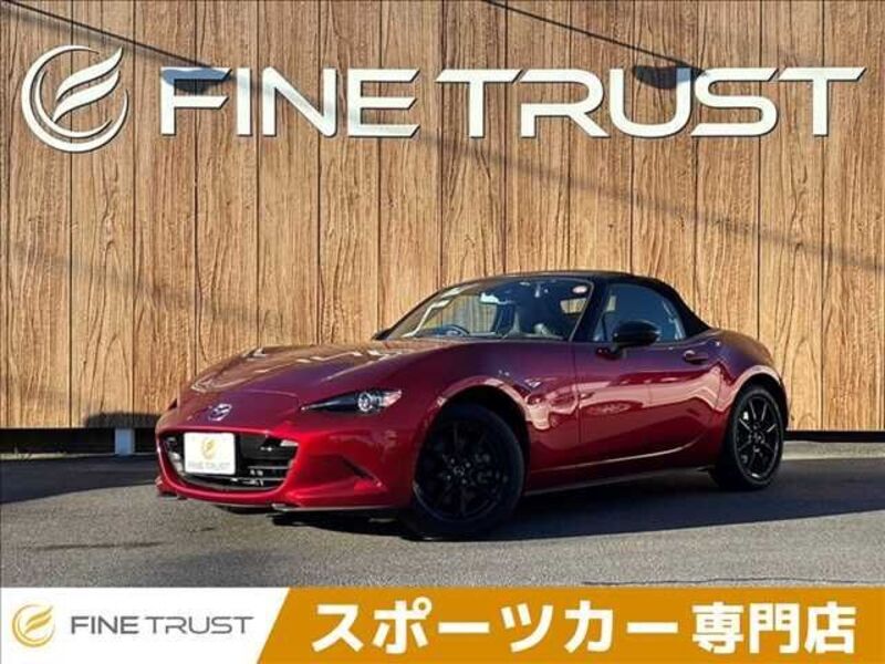 ROADSTER-0