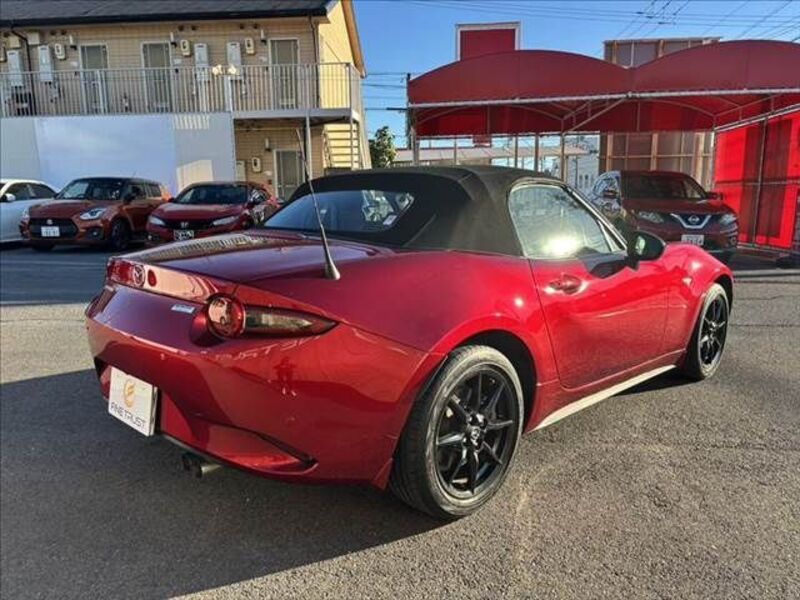 ROADSTER