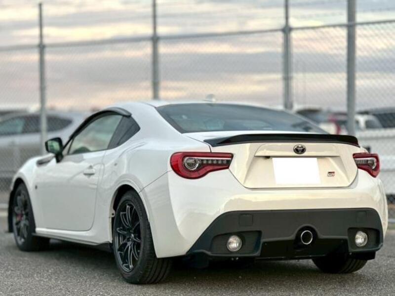 86