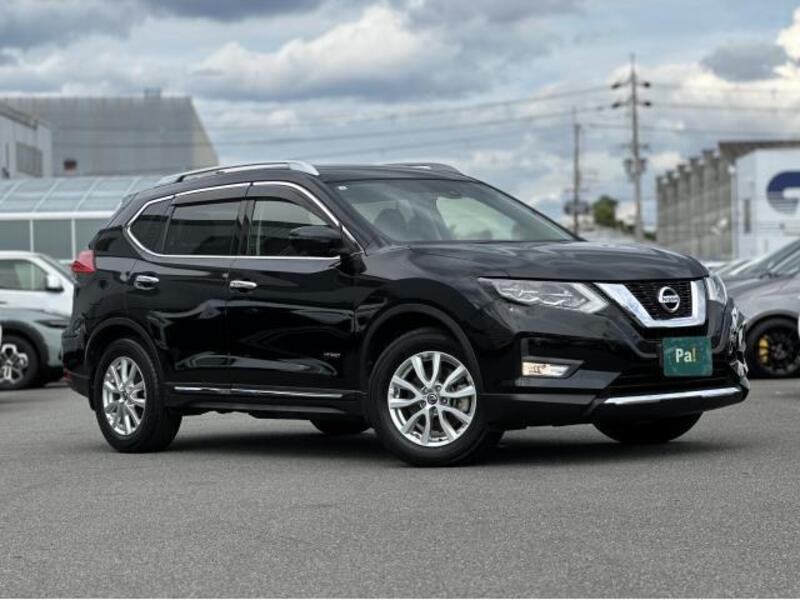 X-TRAIL