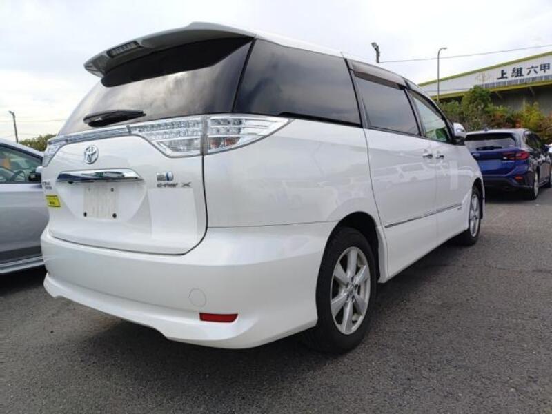ESTIMA HYBRID