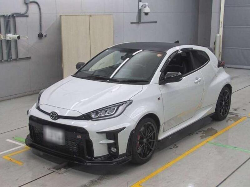 GR YARIS