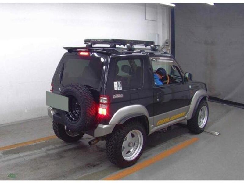 PAJERO MINI