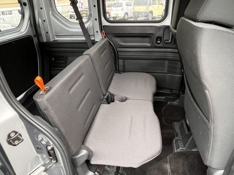 N-VAN