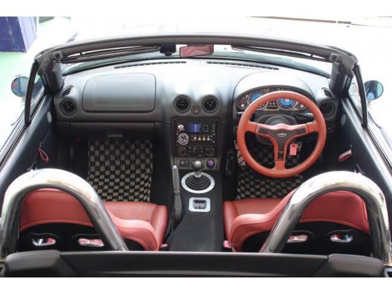 ROADSTER